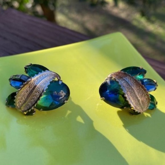 VTG WEISS Blue Green Rhinestone Glass Belly Jelly EARRINGS - Picture 1 of 10
